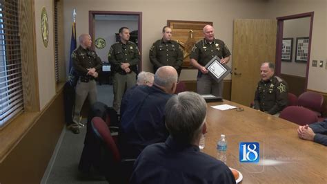 Sheriffs Deputies Honored For Tracking Fugitive Youtube