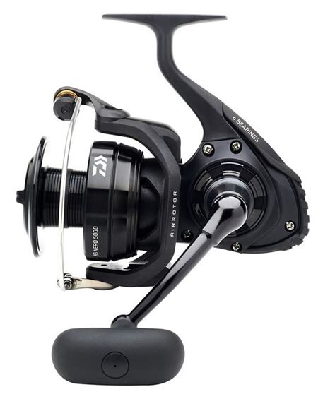 Moulinet Daiwa Black Gold Nero 3000 Daiwa Carnassiers Les Semailles