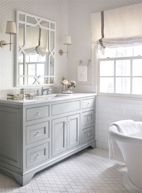 Decorations can easily become clutter in such a limited space. Gallery | Classic bathroom, Classic white bathrooms ...