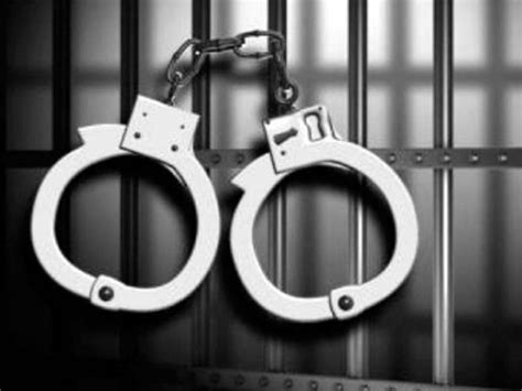 Sex Racket Busted In Thane 27 Year Old Woman Arrested Three Women