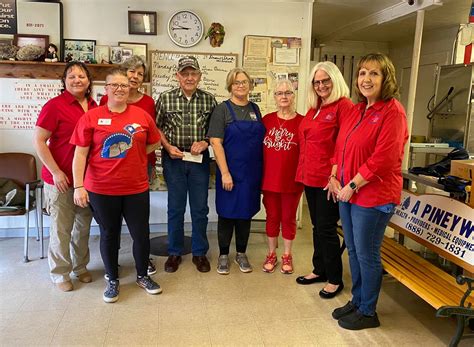Republican Women Of Trinity County Make Donation To Senior Center