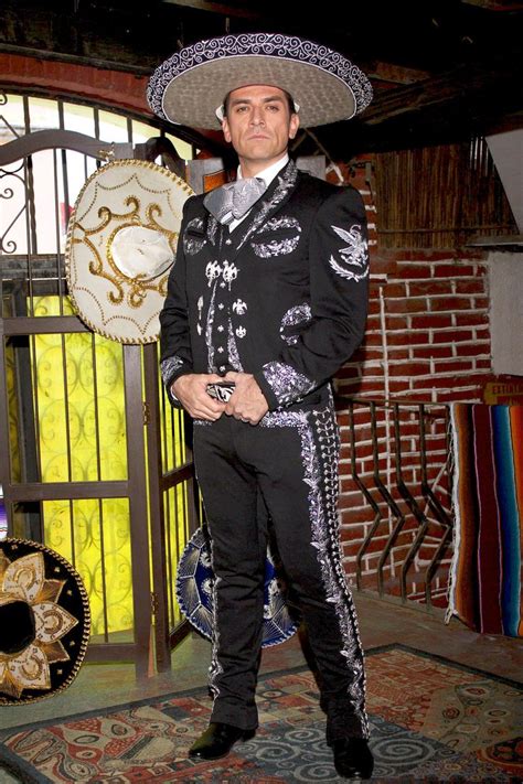 Jorge Salinas Traje De Mariachi Traje Charro De Gala Vestido De Charra