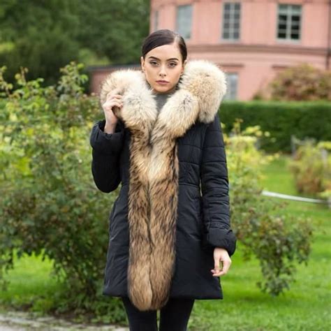 Pin By Marilyn Baino On Fur Fashion Fur Hood Jacket Fur Fashion Fur Jacket
