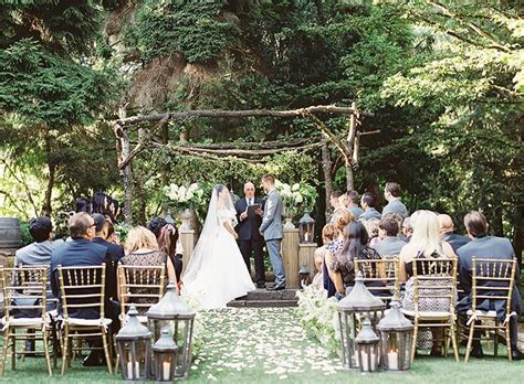 9 Small Wedding Ideas To Try