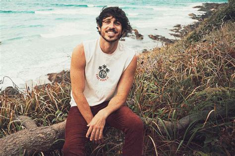 Morgan Evans Learning To Be On My Own Again After Divorce In New Song