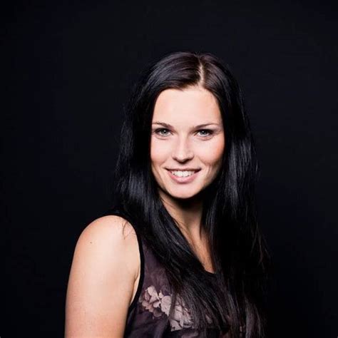 Schon als kind kam sie mit der sportart in berührung. Anna Veith | Facebook