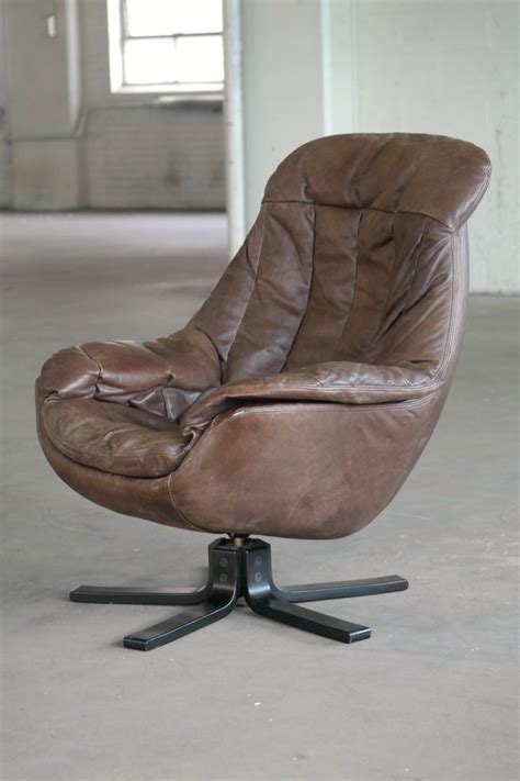 Buy the best and latest egg chair ottoman on banggood.com offer the quality egg chair ottoman on sale with worldwide free shipping. Danish Midcentury Brown Leather Egg Chair with Ottoman by ...