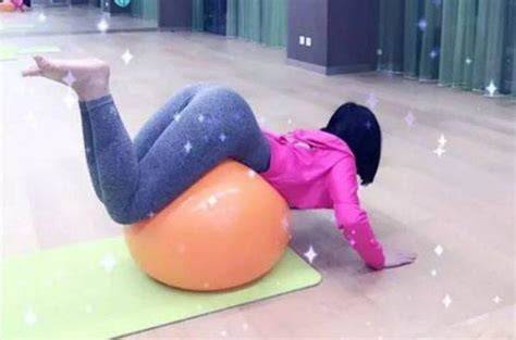 Meet Gao Qian The Girl With The Most Beautiful Butt In All Of China Koreaboo