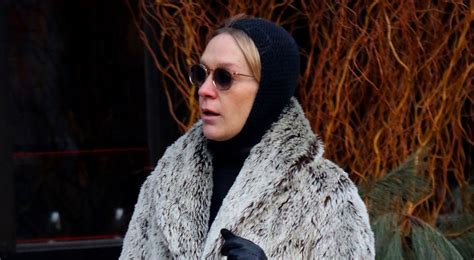 Chloe Sevigny Steps Out For First Time After Revealing Shes Pregnant