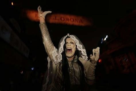 Universal Studios Halloween Horror Nights The Mexican Witch Llorona - Mexico's legend of La Llorona continues to terrify