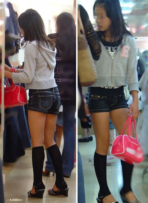 舐めたくなったら危険なjs・jcの生足太ももとパンチラ街撮りした。 18nn Fashion Leather Skirt Style
