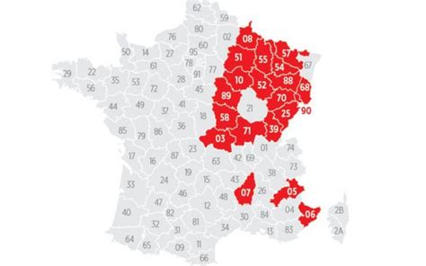 De plus en plus de départements redeviennent des zones de vigilance du fait de la circulation active du virus. Couvre Feu 18H Carte Des Departements : Quels sont les 10 ...