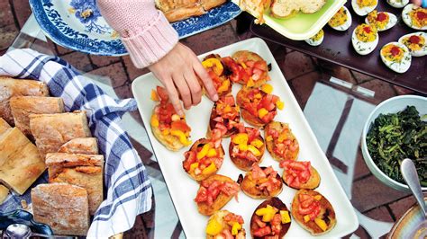 Because we've worked in so many office and group settings before, we know how stressful last minute potluck preparations can be. Potluck Recipes & Ideas | Martha Stewart