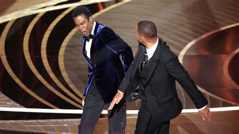 Skandal na Oscarach Will Smith uderzył Chrisa Rocka który zażartował
