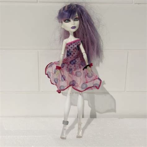 Monster High Spectra Vondergeist Dot Dead Gorgeous Doll 2008 Ebay