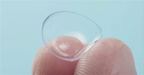 Contact Lens Wearers Warned Of Rare Infection That Can Cause Blindness Cbs New York