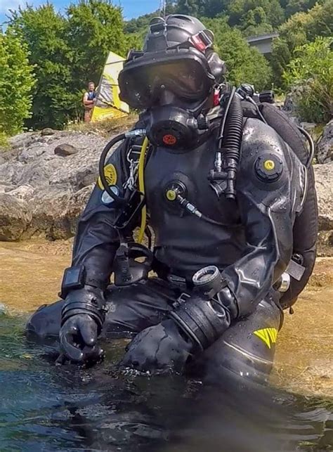 Top Best Dry Suits For Scuba Diving Of Scuba Diving Suit