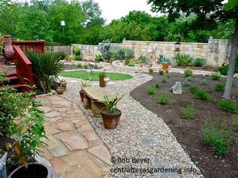 11 no mow ideas for your garden. backyard landscaping without grass | director ed fuentes ...