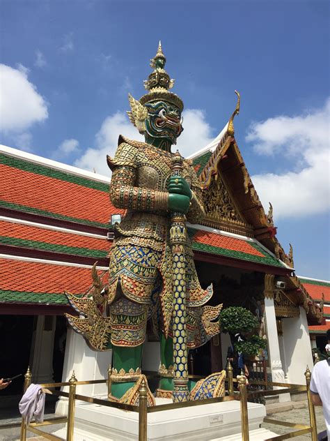 Visiting the Grand Palace in Bangkok | Stella's Out...