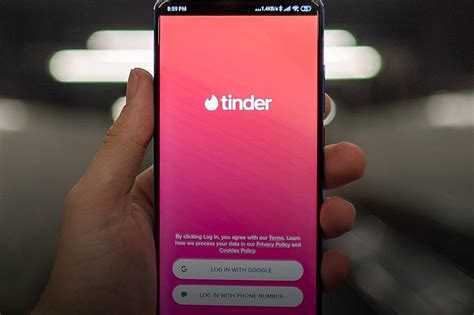 Tinder Blind Date Feature Explained