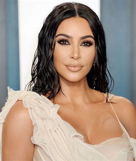 Kim Kardashian Looks Hot In A See Through Dress At The 2020 Vanity Fair Oscar Party 17 Photos