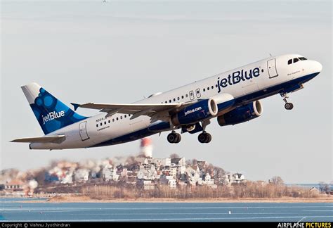 N568jb Jetblue Airways Airbus A320 At Boston General Edward