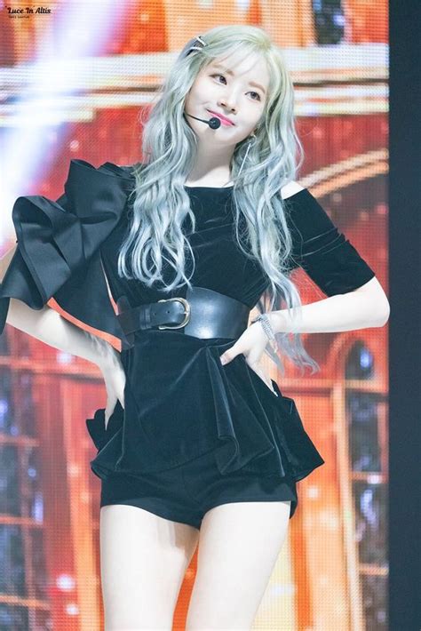 Twice S Dahyun Blew Us Away In The Sexiest Outfits Koreaboo