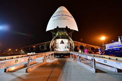 Esa The Nosecone Of The Antonov An 124 Was Opened In Order To Load