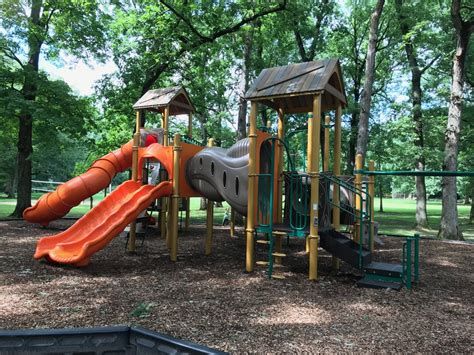 Big Hill Park Beloit Wi Stateline Kids The Best Source