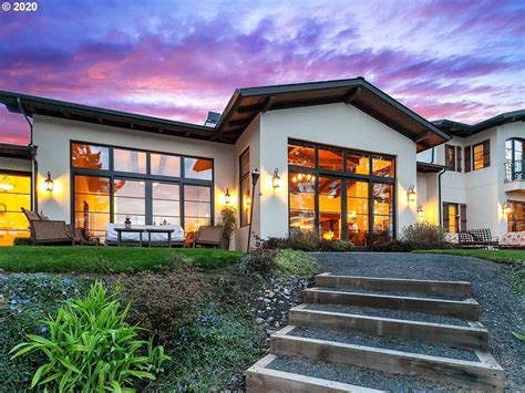 The median home cost in lowell is $221,700. | Oregon Luxury Homes | Mansions For Sale | Luxury Portfolio