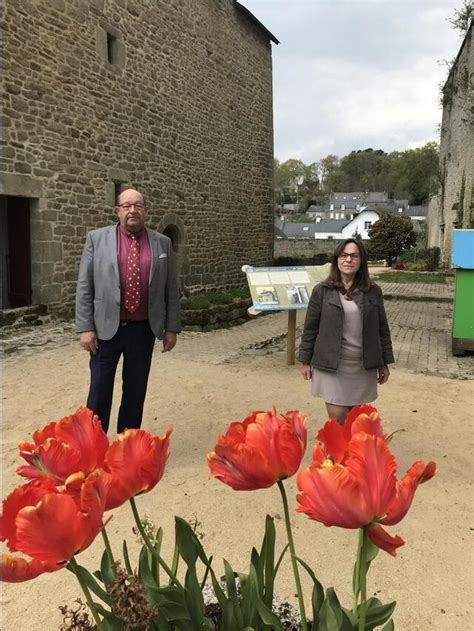 Mais attention à ne pas rater le coche en se rendant au bureau de vote après la fermeture. Élections départementales : Ghislaine Langlet et René Le Moullec candidats - Vannes.maville.com