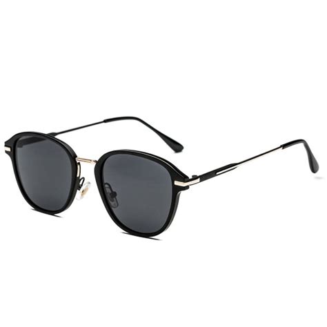 Women S Leisure Fashion Polarized Uv400 Hd Designer Sunglasses With Case Black Frame Gray Lens