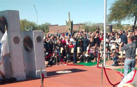 It's a perfect tribute that can only be seen on veterans. The Anthem Veterans memorial is SUPER awesome on Veteran's ...