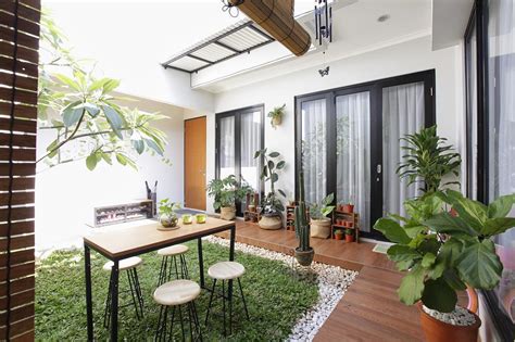 Denah rumah minimalis terdiri dari bagian interior yang ringkas dan biaya pembangungan yang murah. Rumah Damarisa : Hunian Keren dengan Konsep Dapur ...