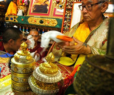 Close Up His Holiness Jigdal Dagchen Sakya During Lamdre At His