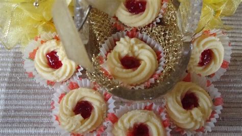 Sesuai untuk hidangan di hari raya. Biskut Swiss Tart - BukuResepi.com
