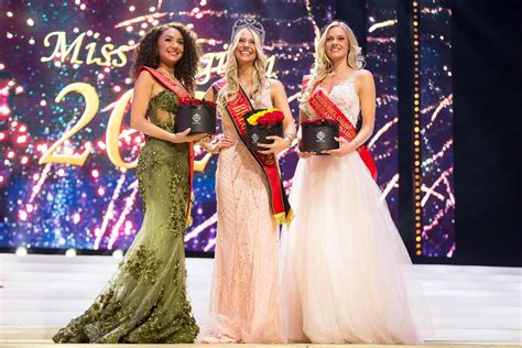 Concours Miss Belgique 2020 La Gagnante Perd Son Soutien Gorge En