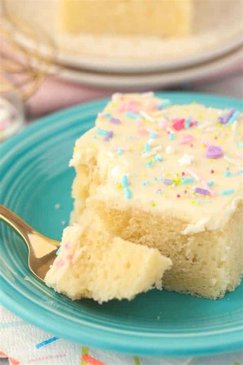 All the secrets to moist cake mentioned above apply to boxed cake mixes. How Do You Make A Box Cake Mix More Moist And Dense - Images Cake and Photos MasakanEnak.Com