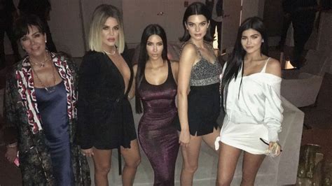 Kylie Jenners Surprise 20th Birthday Party Featured A Naked Ice