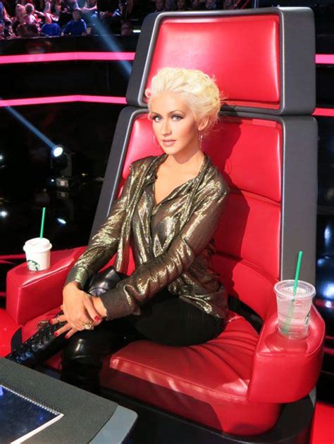 I Like The Pullback Look Christina Aguilera The Voice Flutter Lashes