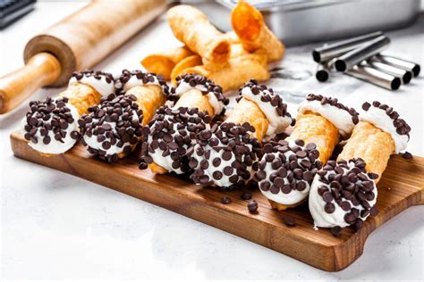 Try our dessert ideas including italian biscuits to serve with coffee, chocolate tortes and, of course, plenty of panna cotta and tiramisu recipes. What Does the Most Delicious Cannoli in Boca Raton Taste ...
