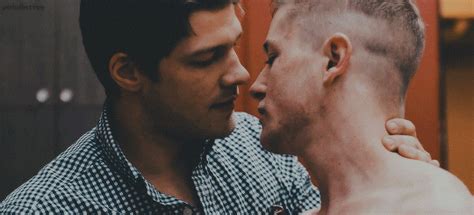Gay Couple Hot Kiss Discovered By Hirosmika On We Heart It