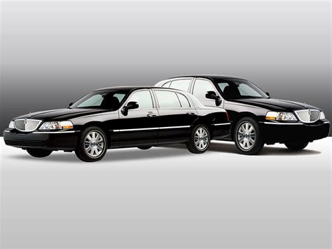 Our friendly drivers, comfortable vans and sedans take the hassle out of getting to and from your home, office, hotel or any other locations! Detroit Metro Airport Transportation | Detroit airport ...