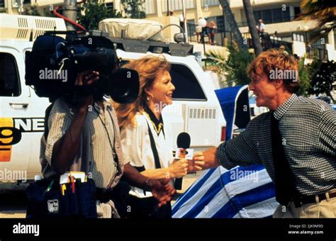 Michelle Pfeiffer And Robert Redford Film Up Close And Personal 1996