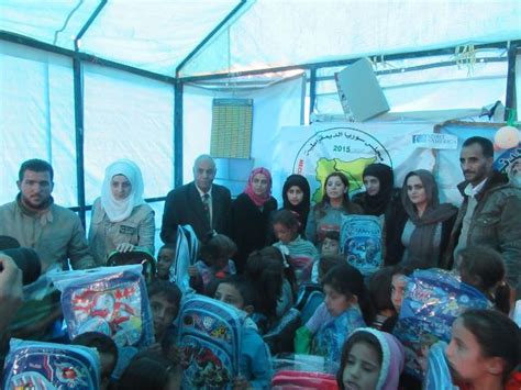 مدرسة المخيم توزيع 480 حقيبة مدرسية على التلاميذ قوات سوريا الديمقراطية Syrian Democratic