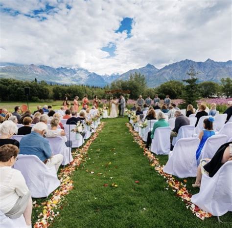 Alaskan Summer Wedding At The Majestic Valley Wilderness Lodge