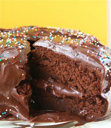 Bilder finden, die zum begriff schokoladenkuchen passen. Schokoladenkuchen - Rezept und schokoladige Ideen für Sie