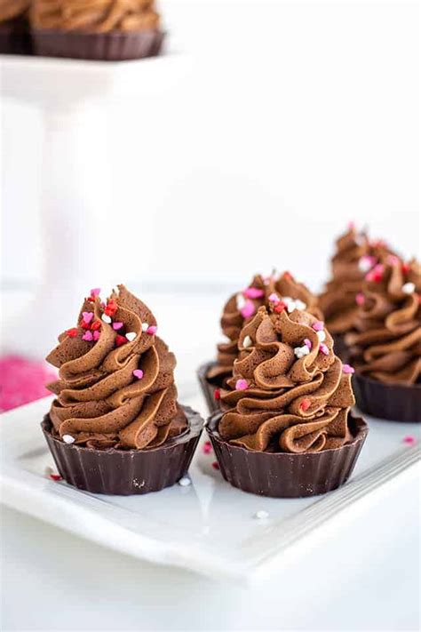 And honestly, i get it: Chocolate Mousse Cups - Cookie Dough and Oven Mitt