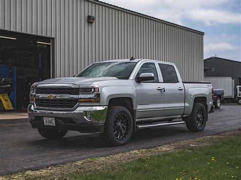 The chevy silverado 1500 boasts v6 and v8 engine options and a quiet cabin equipped with the latest tech features. 2016 Chevrolet Silverado 1500 20x9 Fuel Offroad Toyo LT285 ...