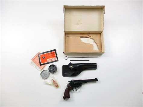 Crosman 38t Target Co2 Pellet Revolver Switzers Auction And Appraisal